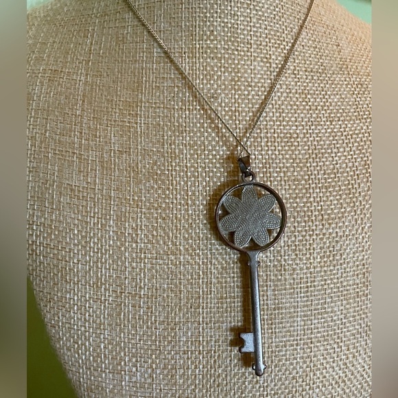 Silver Floral Key Pendant Necklace - Picture 5 of 8
